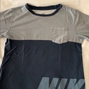 Nike boy’s t shirt in size small.